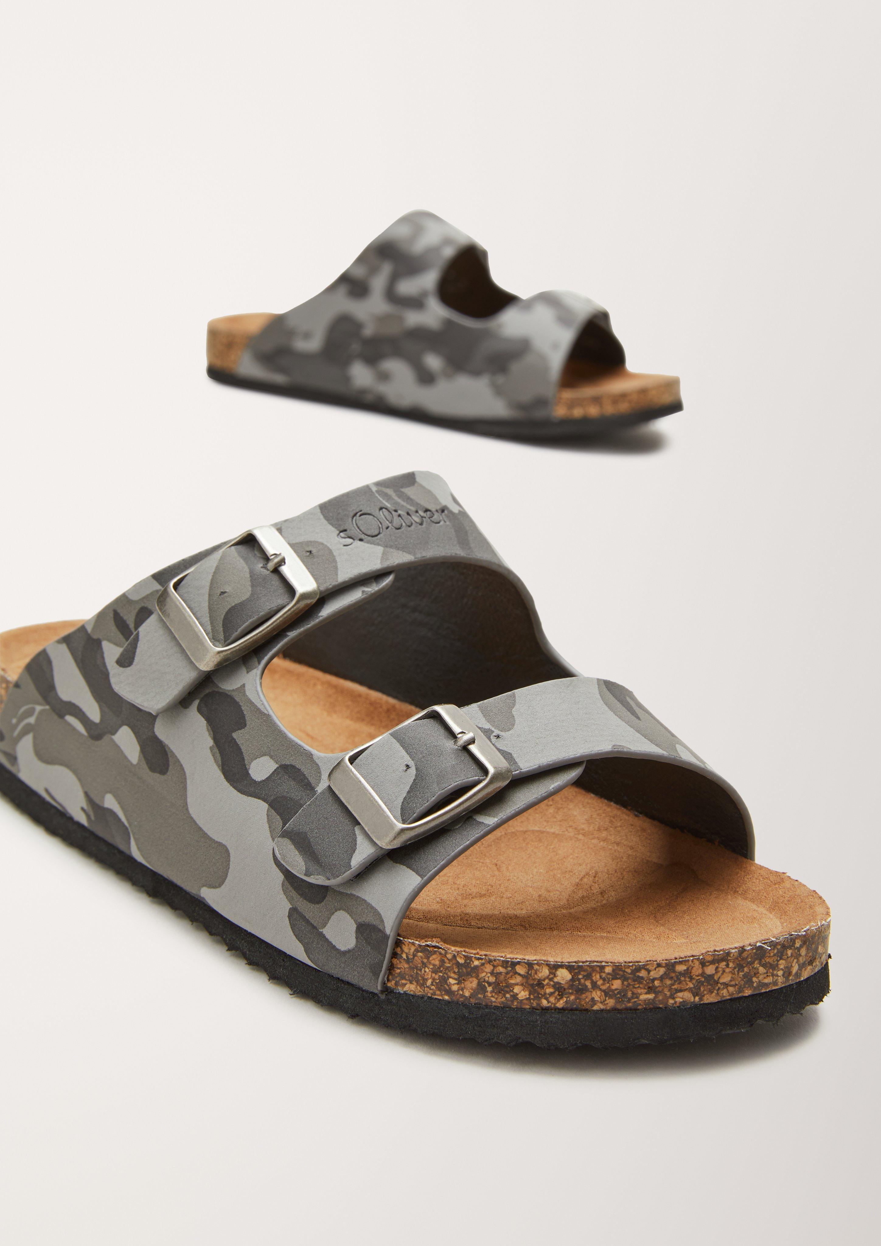 Pantoletten mit Camo-Muster  6005740-098