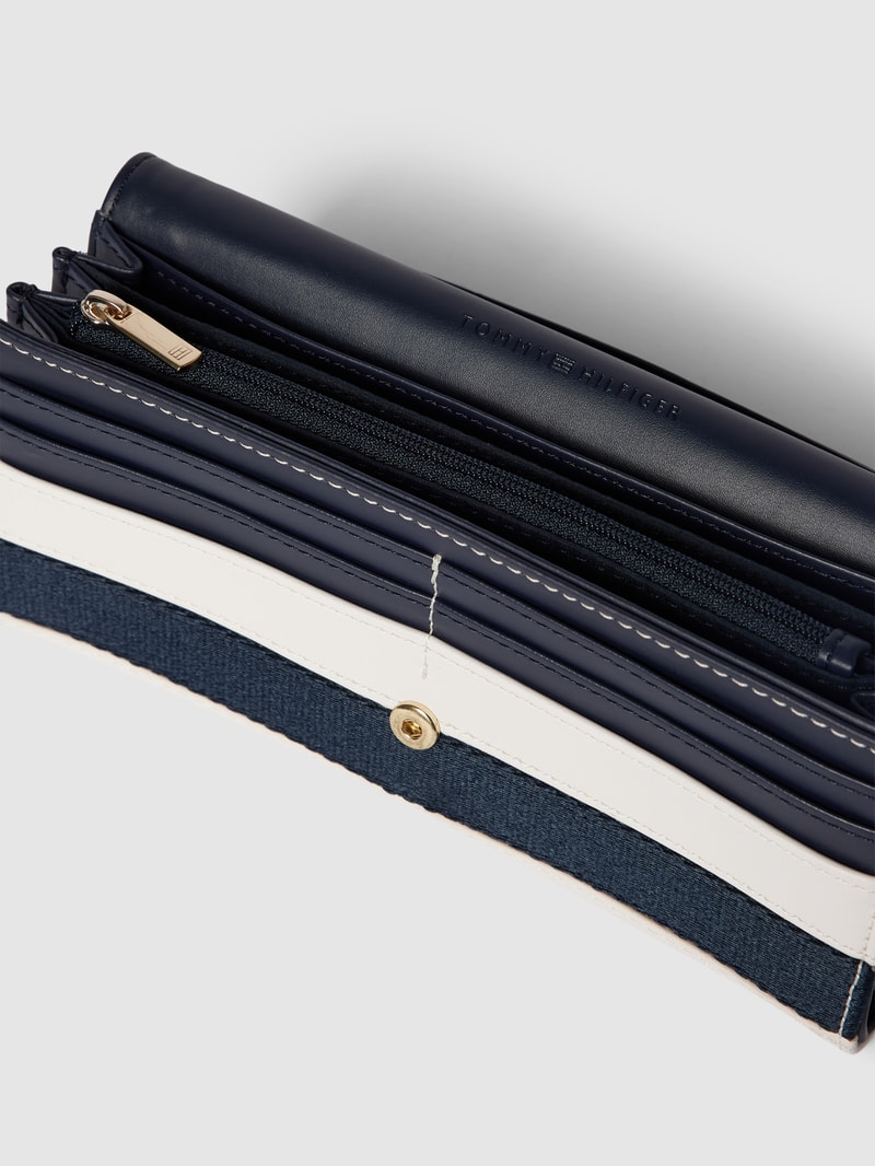 Portemonnaie mit Streifenmuster in marineblau