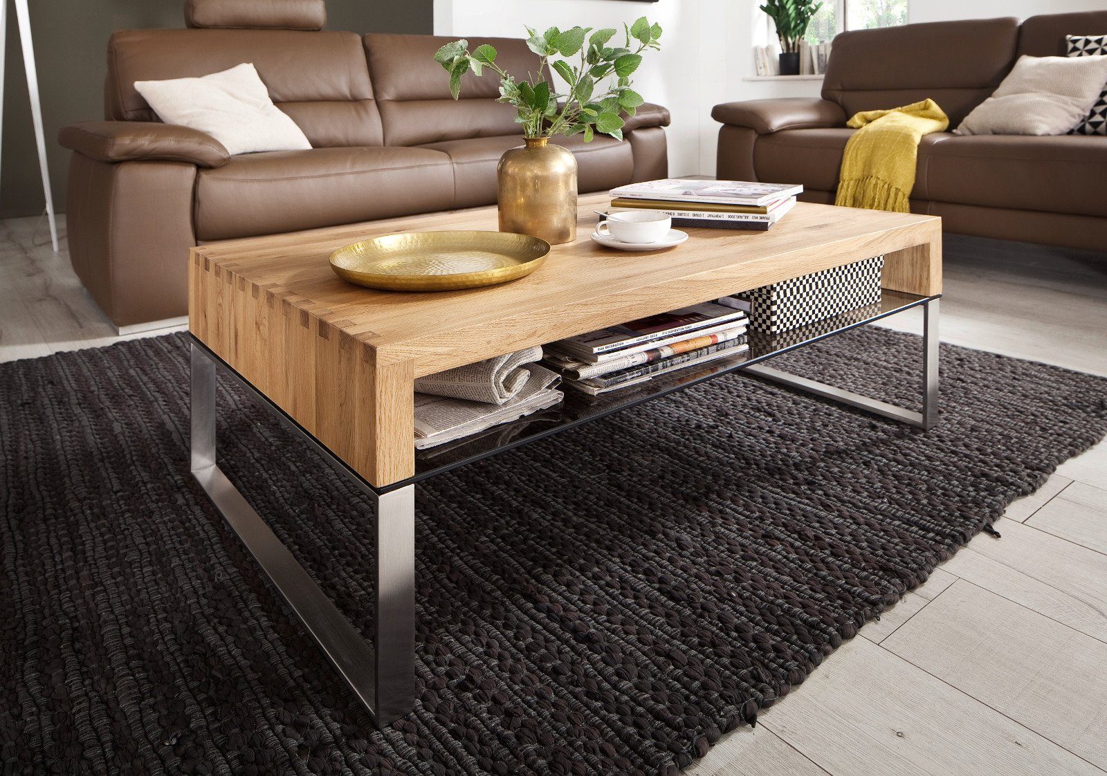 MCA furniture Couchtisch Hilary (Wohnzimmer Tisch mit Ablage, 110 x 70 cm), Asteiche massiv und Edelstahl