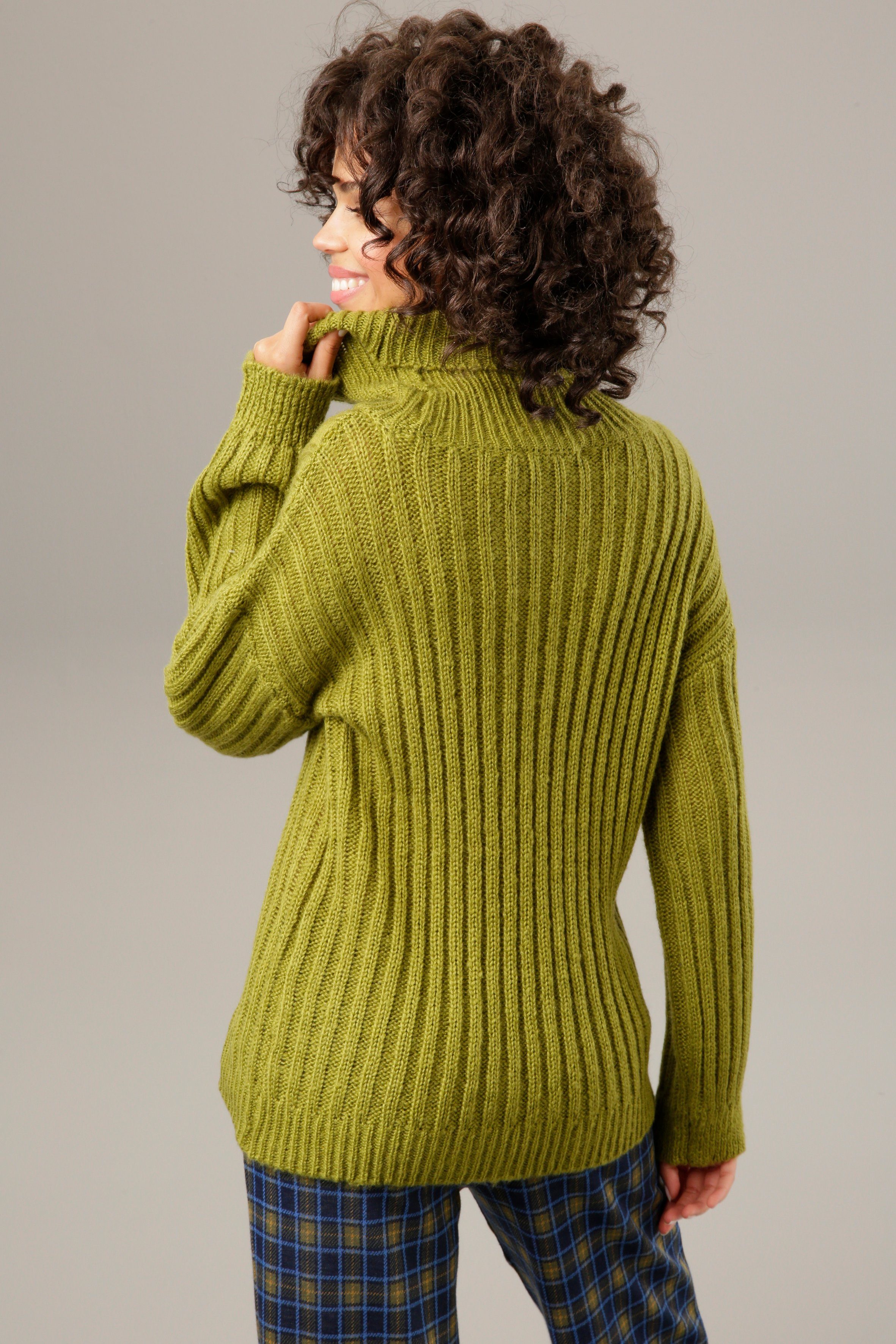 Aniston CASUAL Strickpullover mit dekorativem Rollkragen