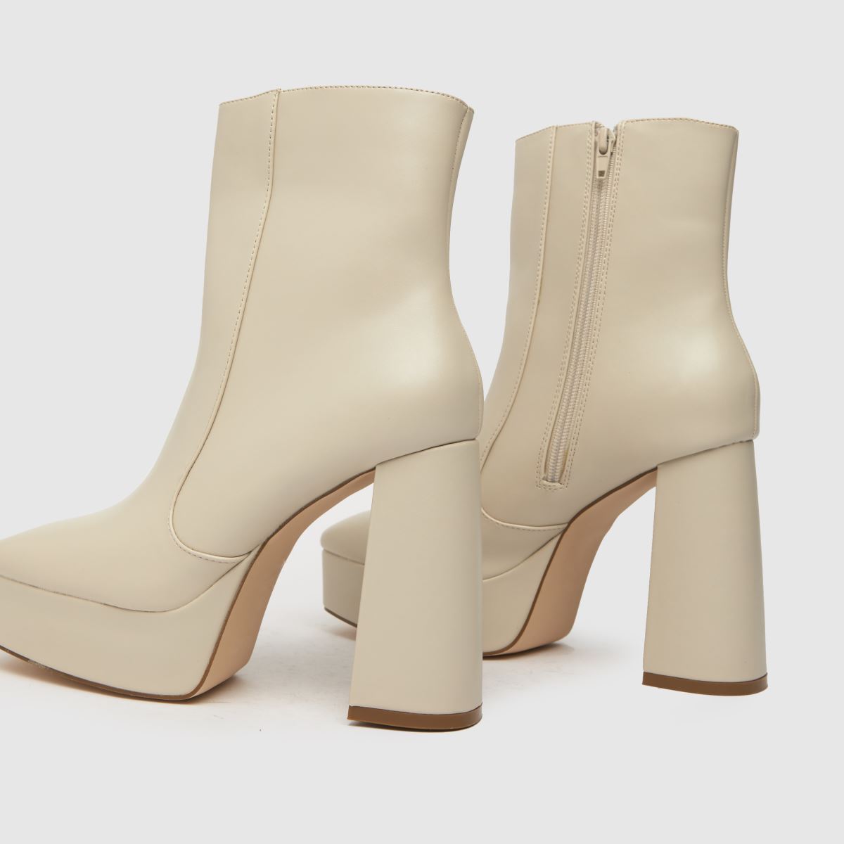 Schuh Bloom platform csizma natúr színben