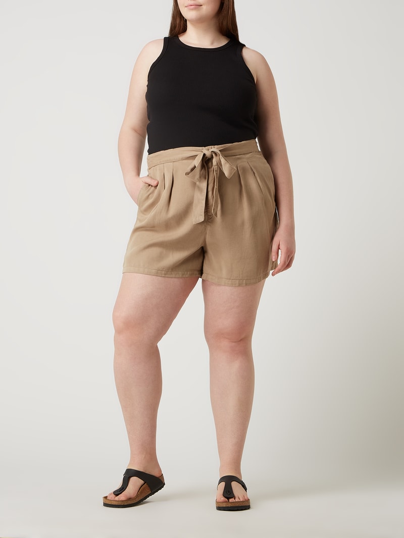 PLUS SIZE Shorts aus Lyocell Modell 'Mia' in olivgrün