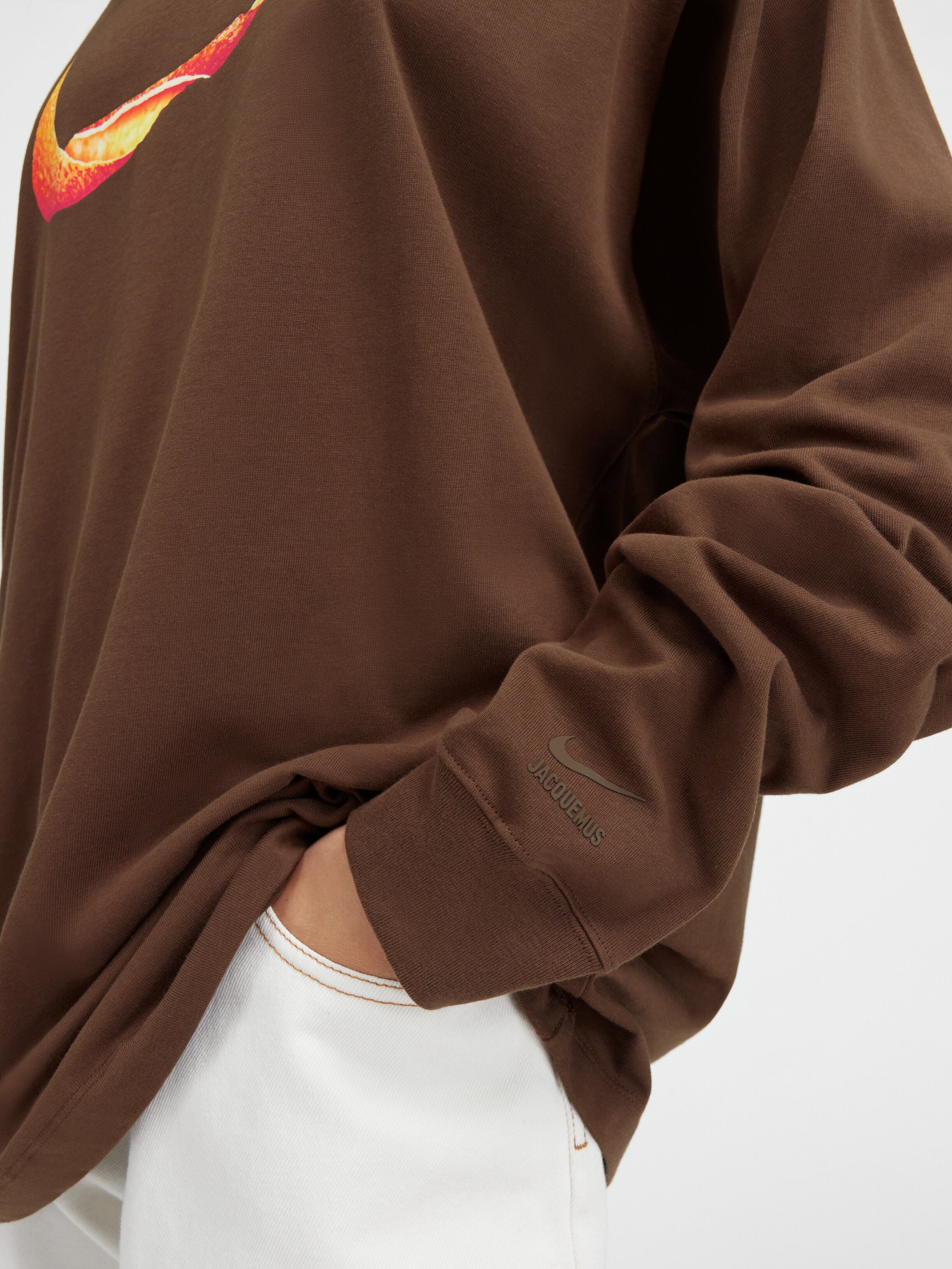 Le t-shirt manches longues orange JACQUEMUS + NIKE