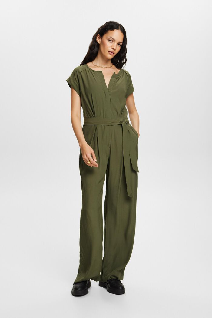 Jumpsuit mit Gürtel
