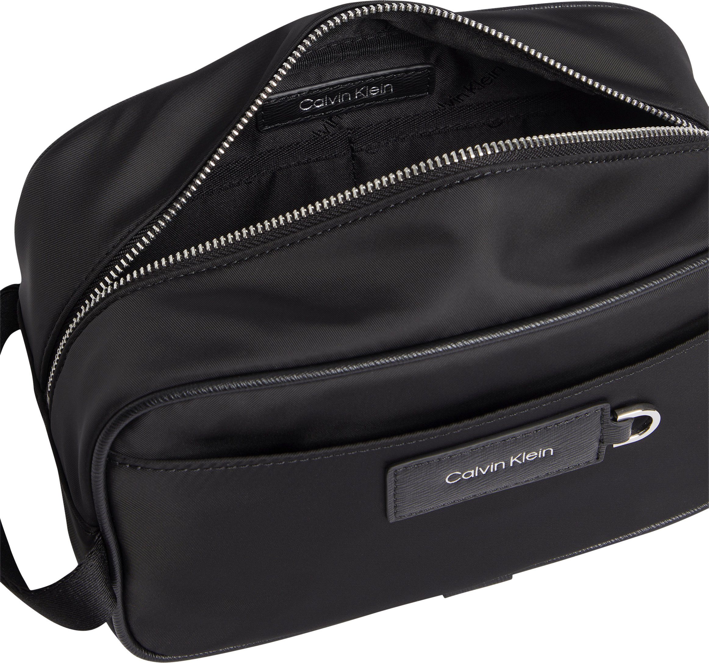 Calvin Klein Kosmetiktasche CK ELEVATED WASHBAG, mit praktischer Trageschlaufe