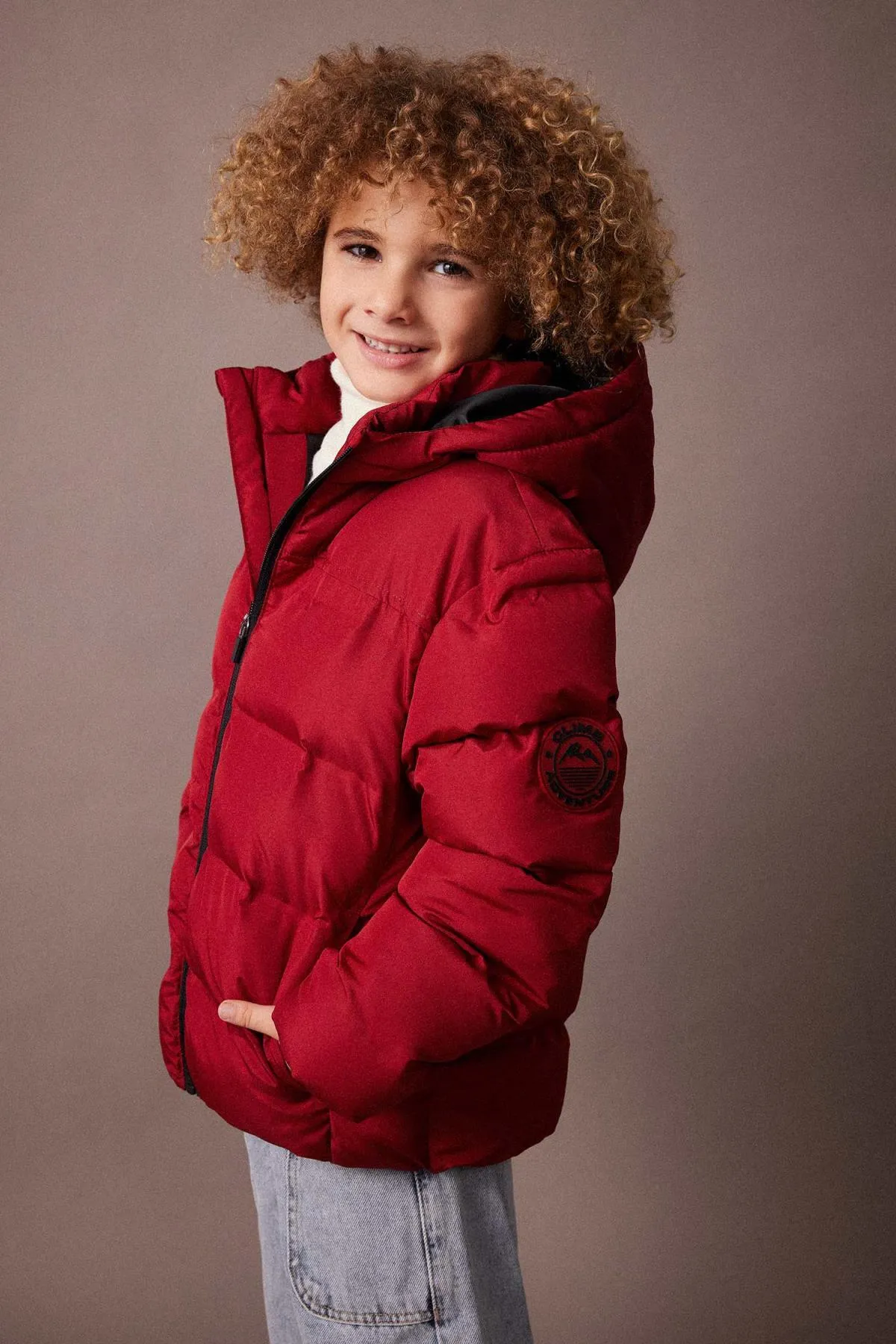 DeFacto  Wasserabweisende Pufferjacke mit Kapuze für Jungen A2246a823wn
