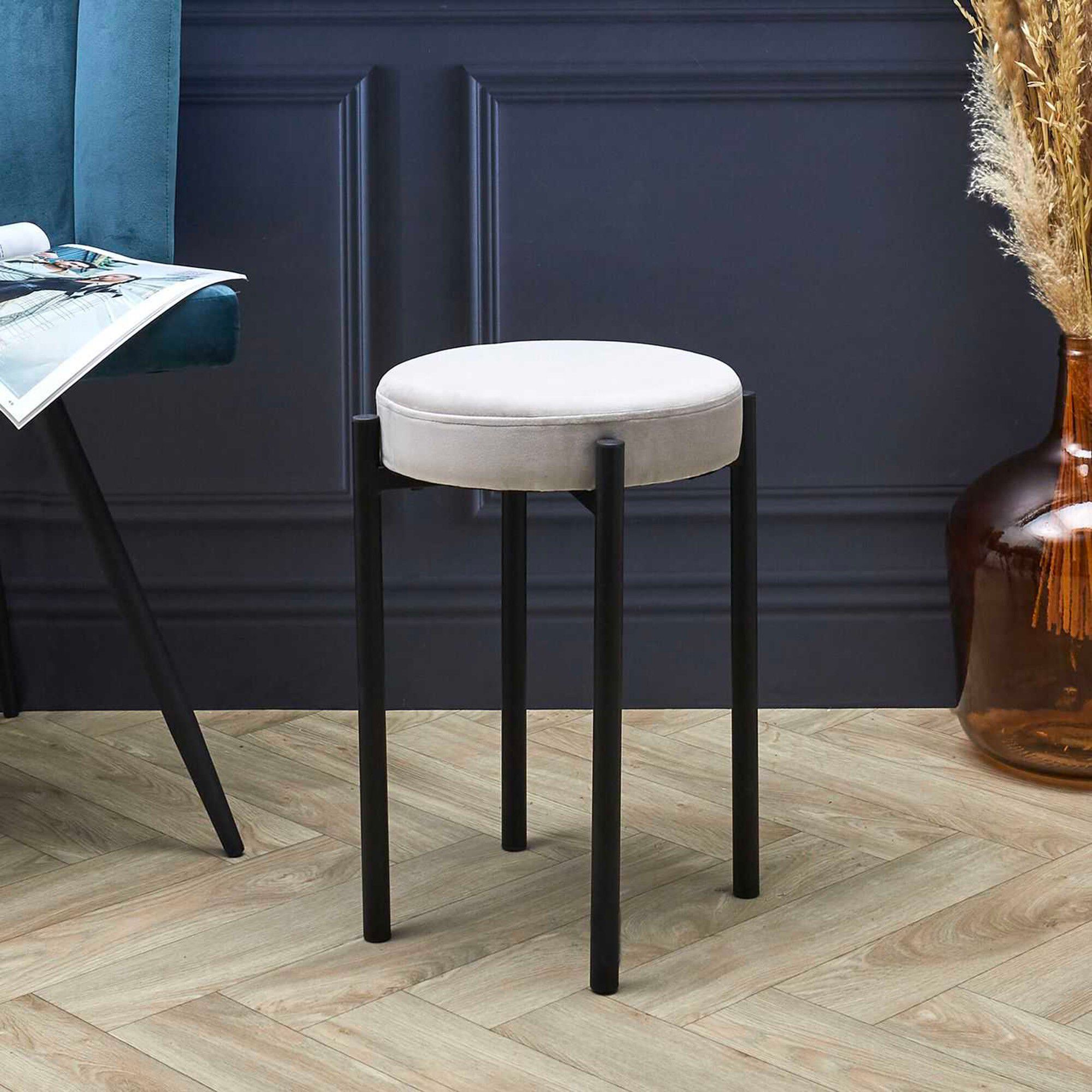 Tabouret empilable