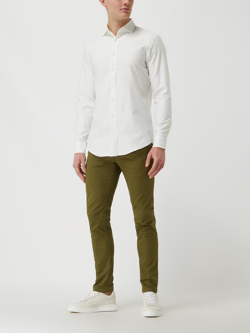 Slim Fit Business-Hemd mit Haifischkragen in ecru