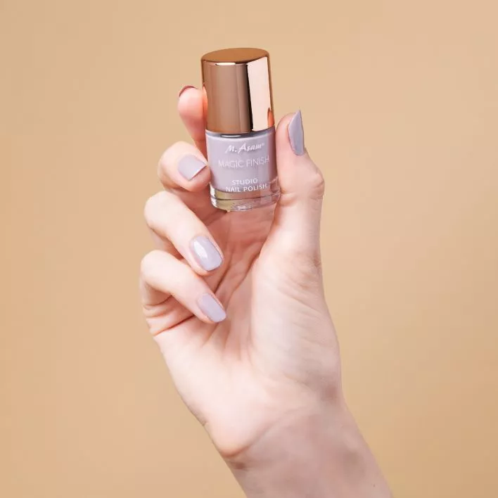 MAGIC FINISH Nagellack: Studio Nail Polish