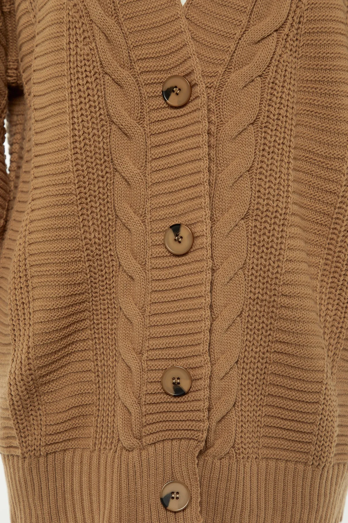 Trendyol Collection  Kamelfarbener Strickcardigan mit weiter Passform TWOAW22HI0176