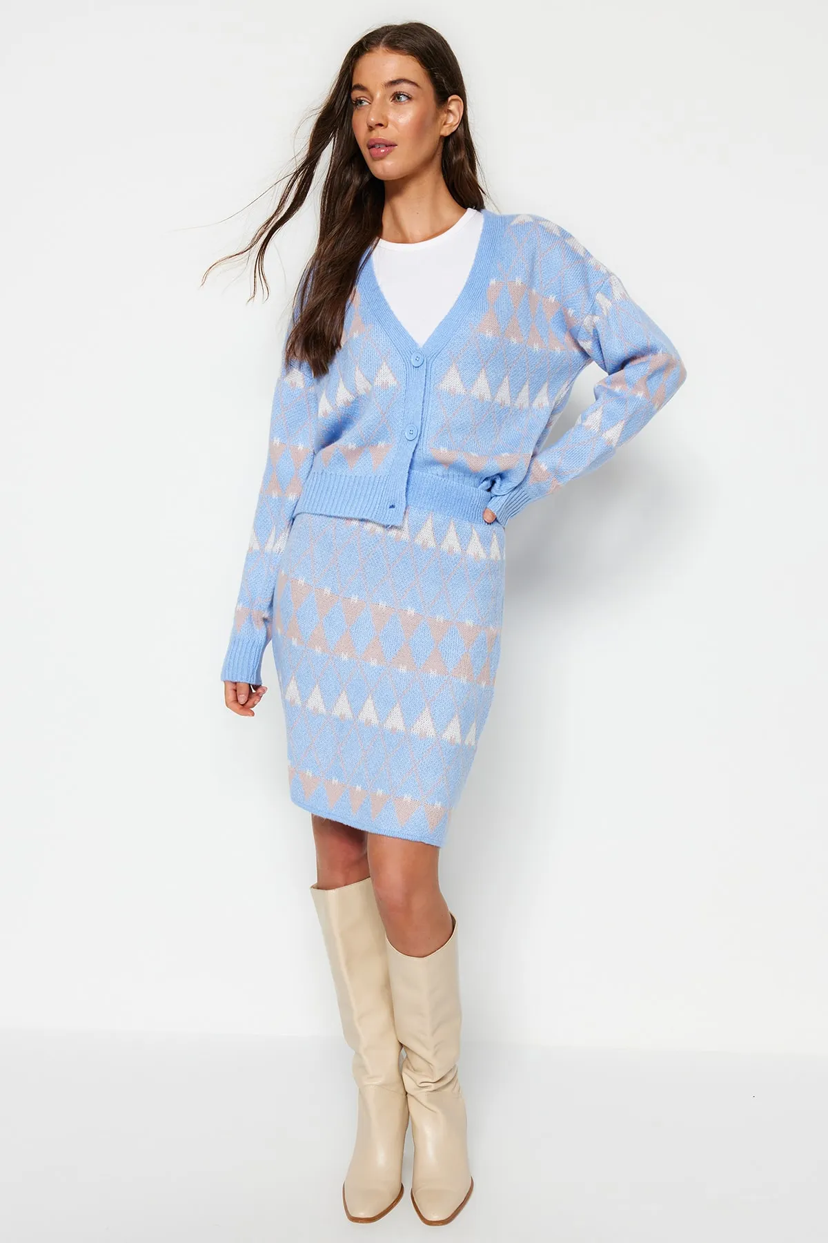 Trendyol Collection  Blaues, weit geschnittenes Strickoberteil und -unterteil-Set mit Muster TWOAW24AU00055