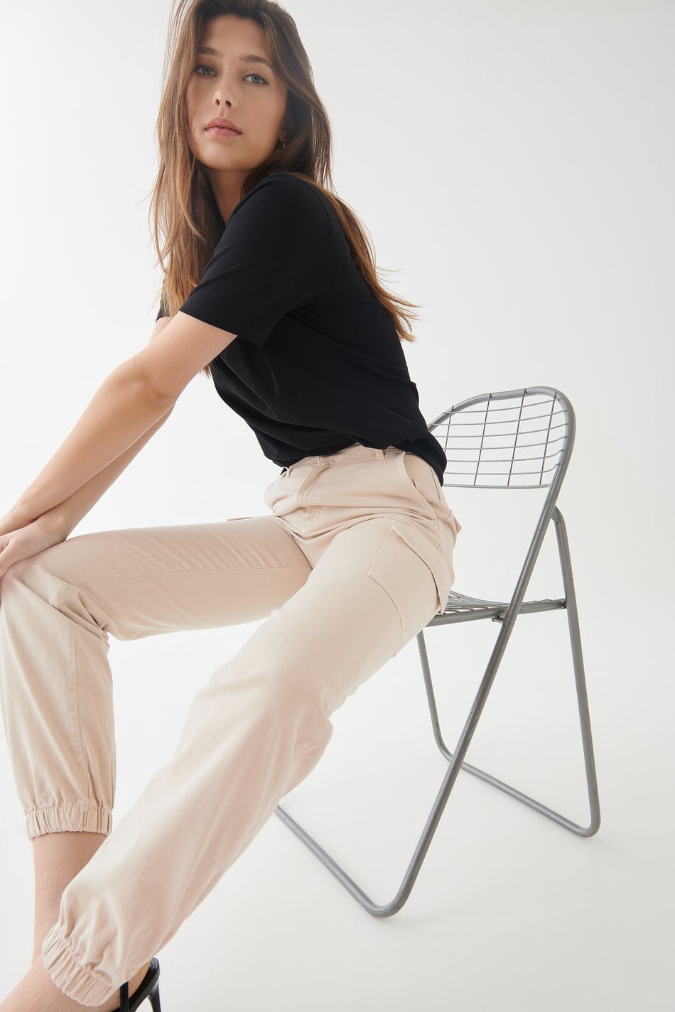 Hi-waist cargo pants