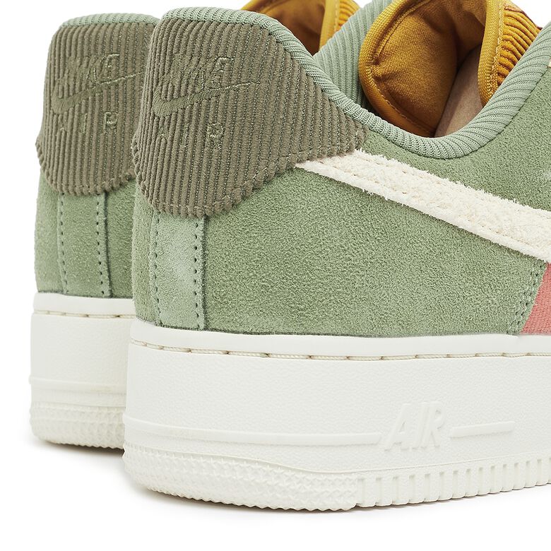 NIKE Air Force 1 '07 Low LX 