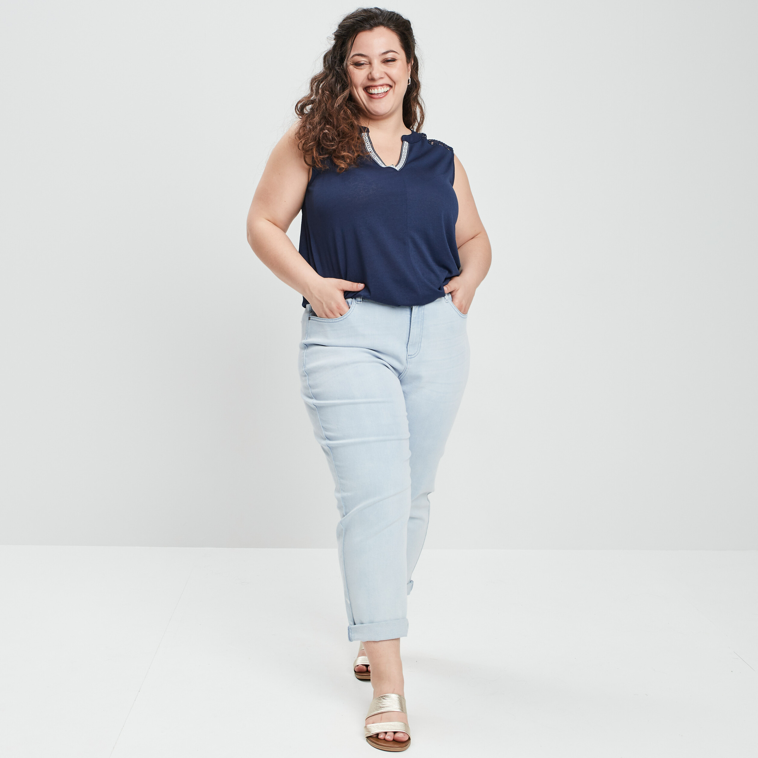Débardeur bretelles larges col tunisien bleu marine femme grande taille | La Halle