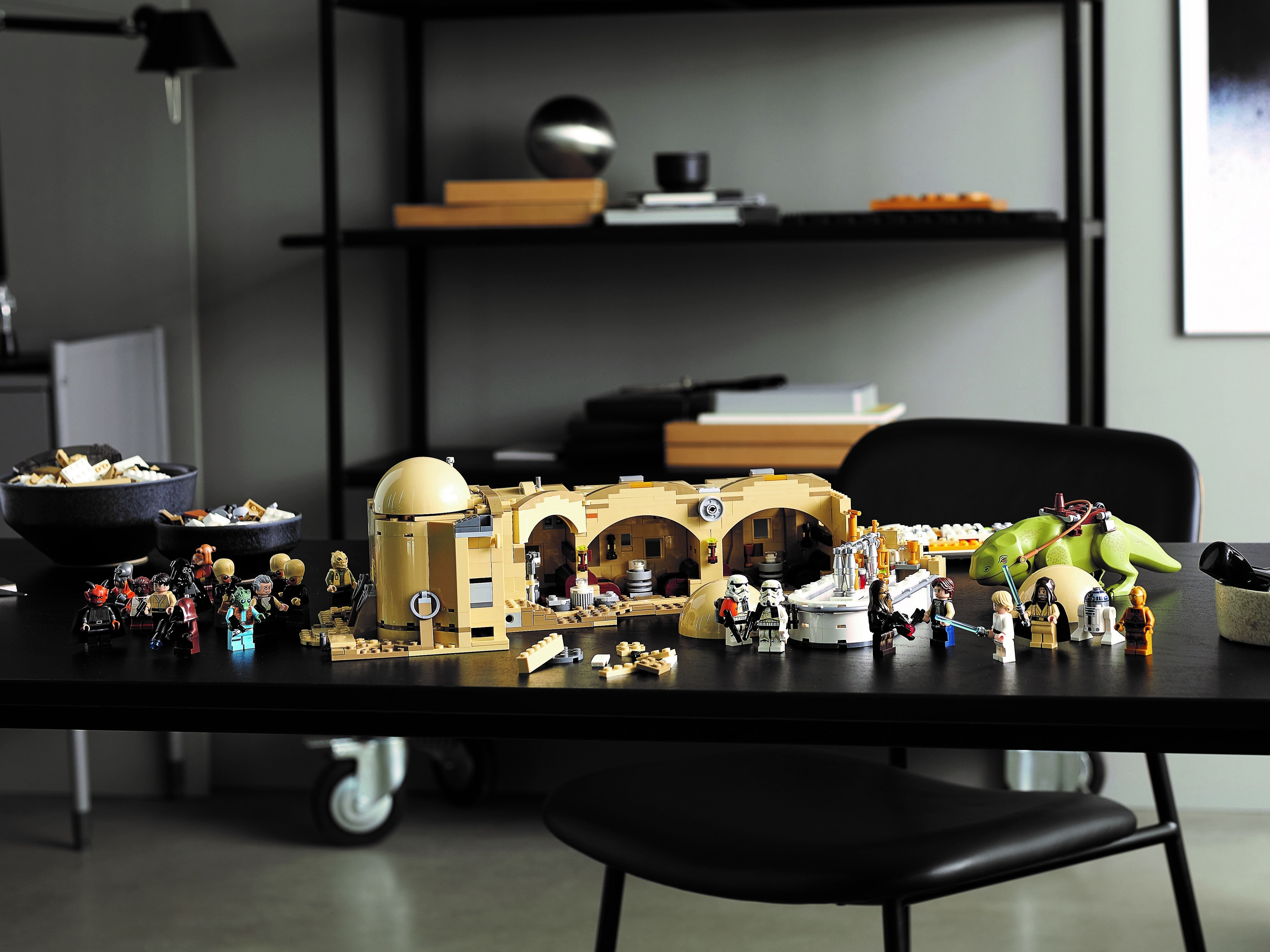 Mos Eisley Cantina™ 75290
