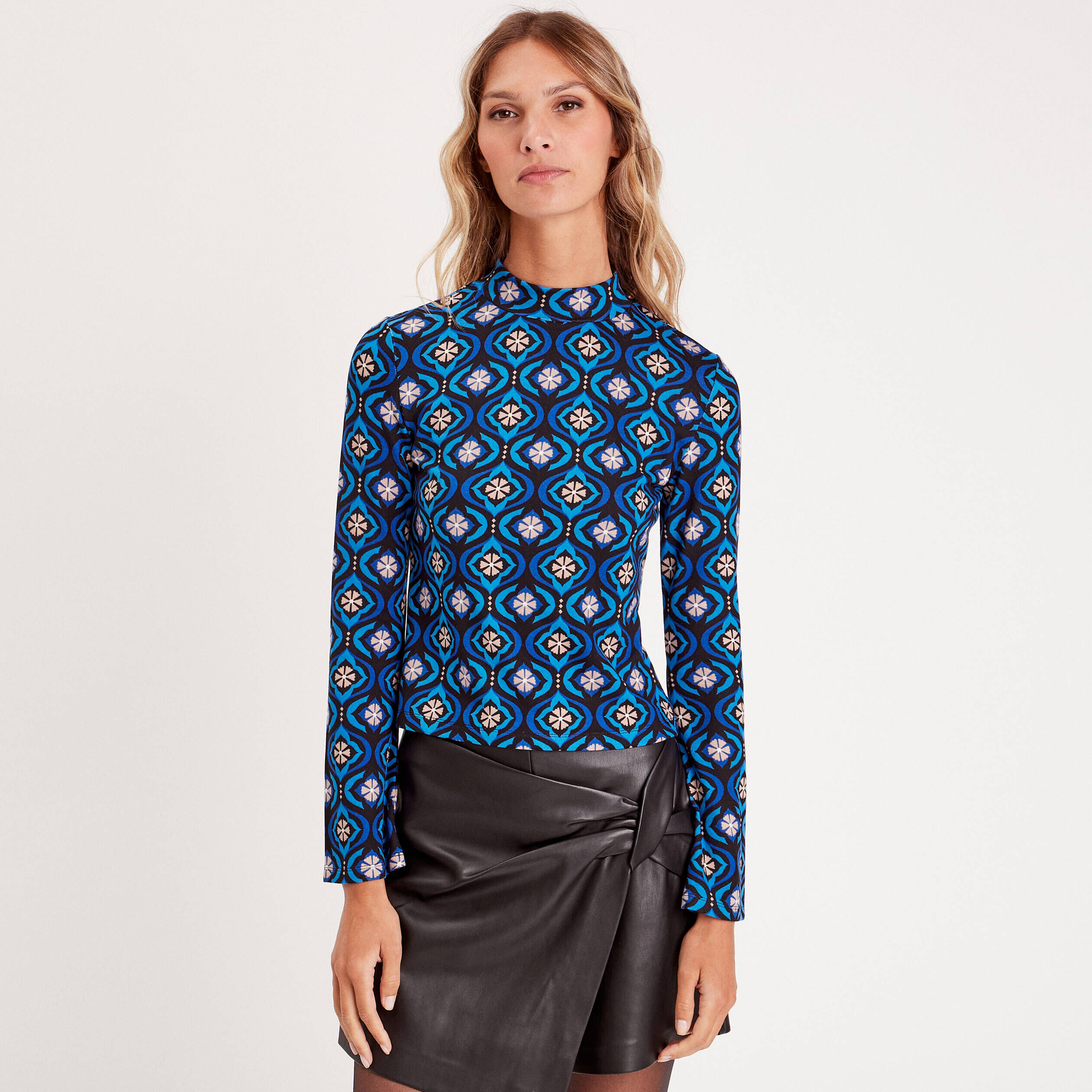 T-shirt col montant noir femme | Cache Cache