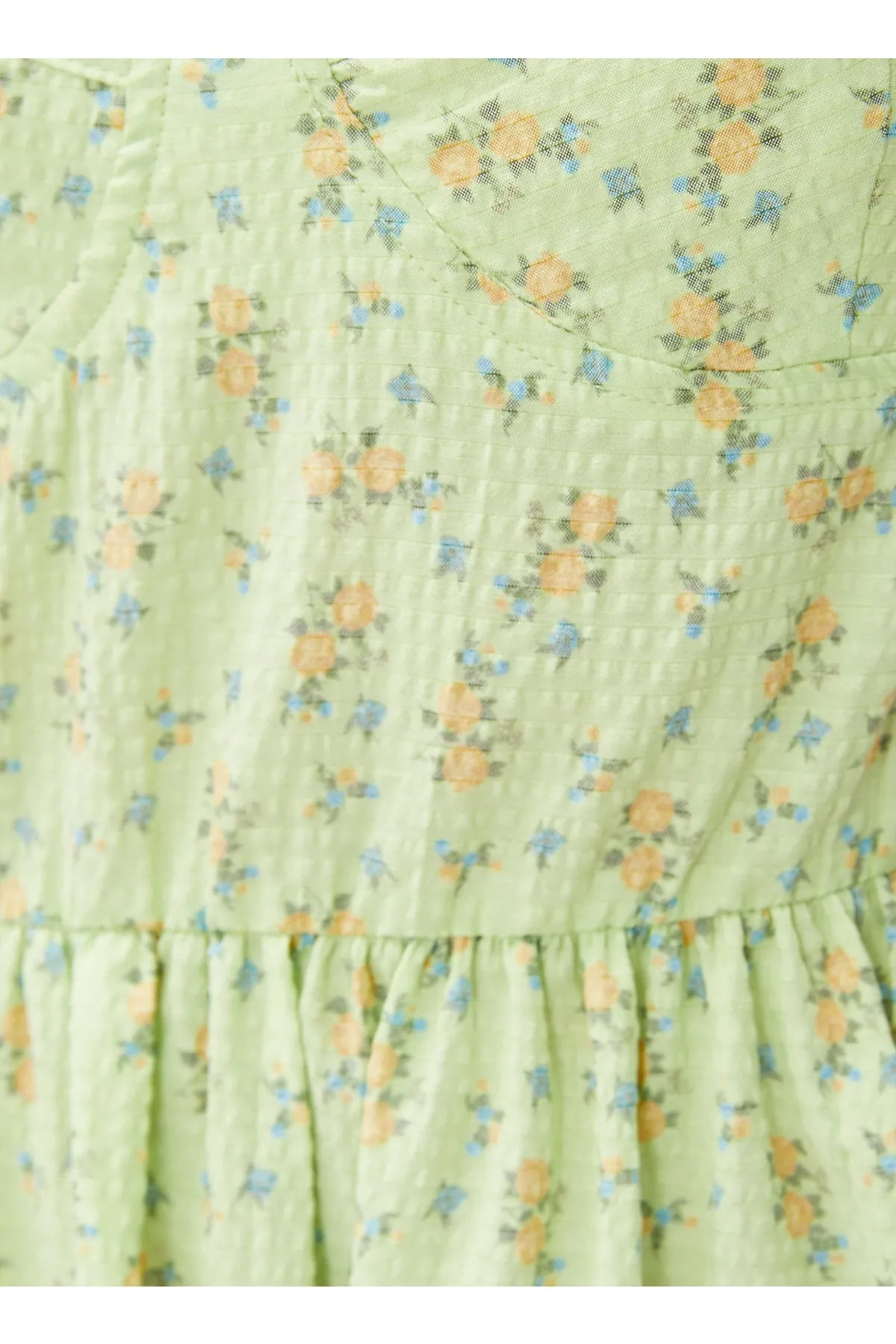 Koton  Herzkragen gemustertes grünes kurzes Damenkleid 3sal80017ıw