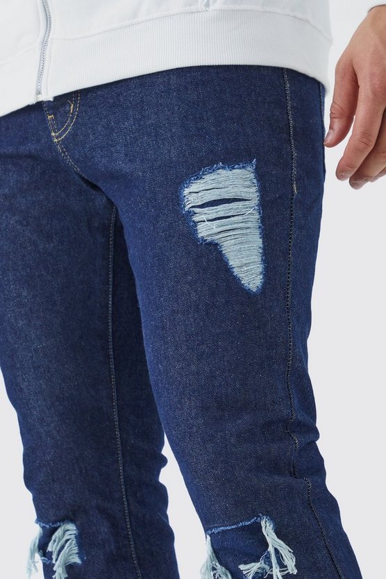 Slim-Fit Schlagjeans mit Rissen