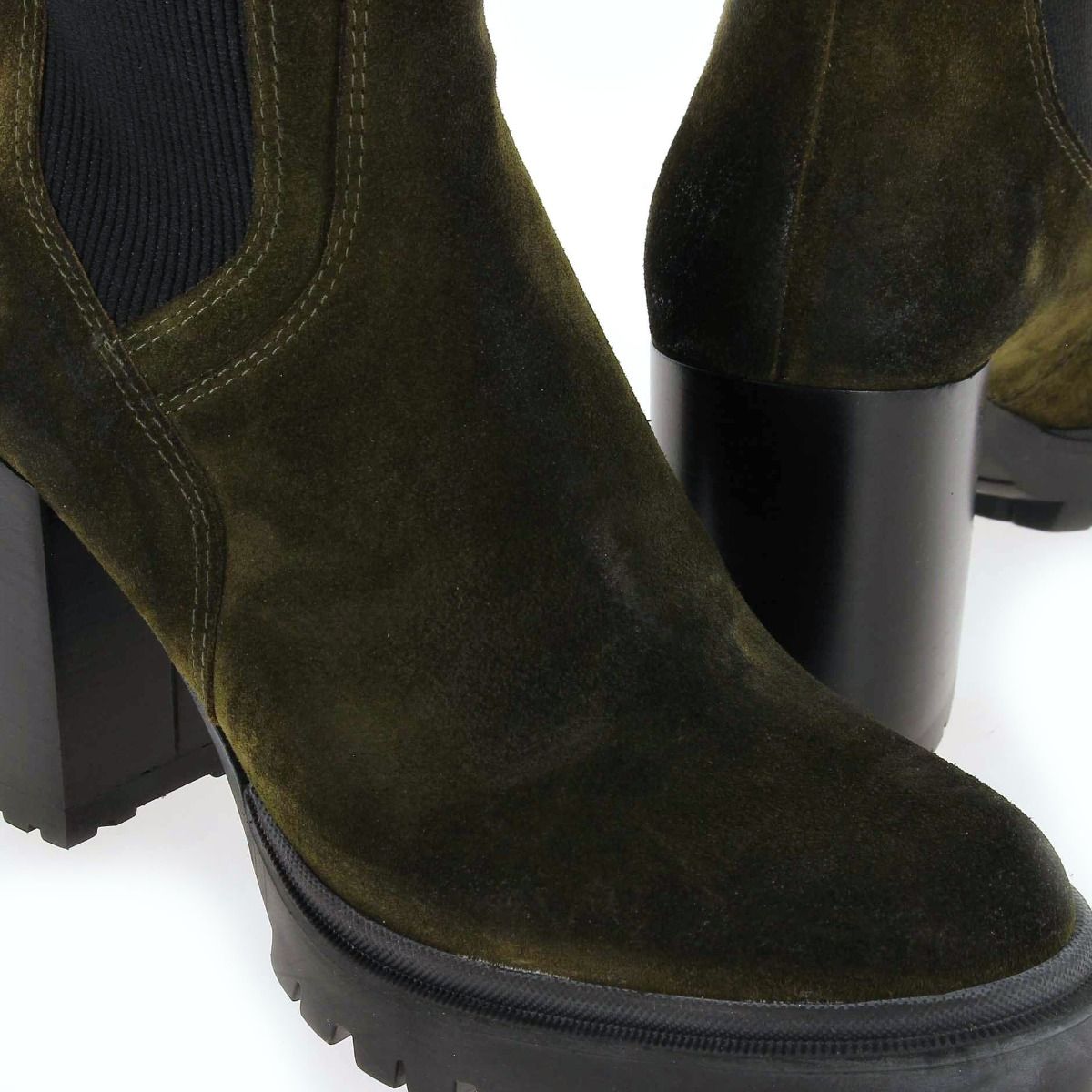 Emanuele Crasto   555003 - Kaki