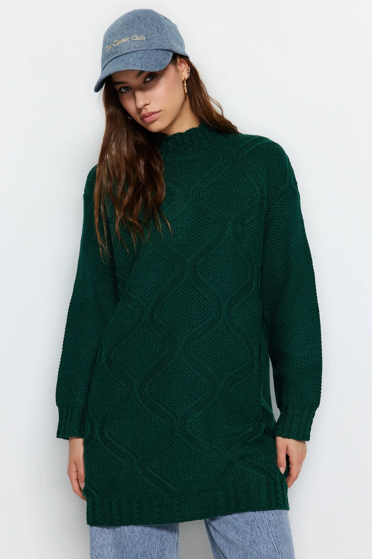 Trendyol Modest  Dunkelgrüner Strickpullover mit Strickmuster TCTAW24AK00056