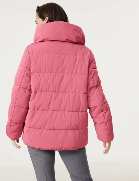 Gefütterte Outdoorjacke mit Seitenschlitzen