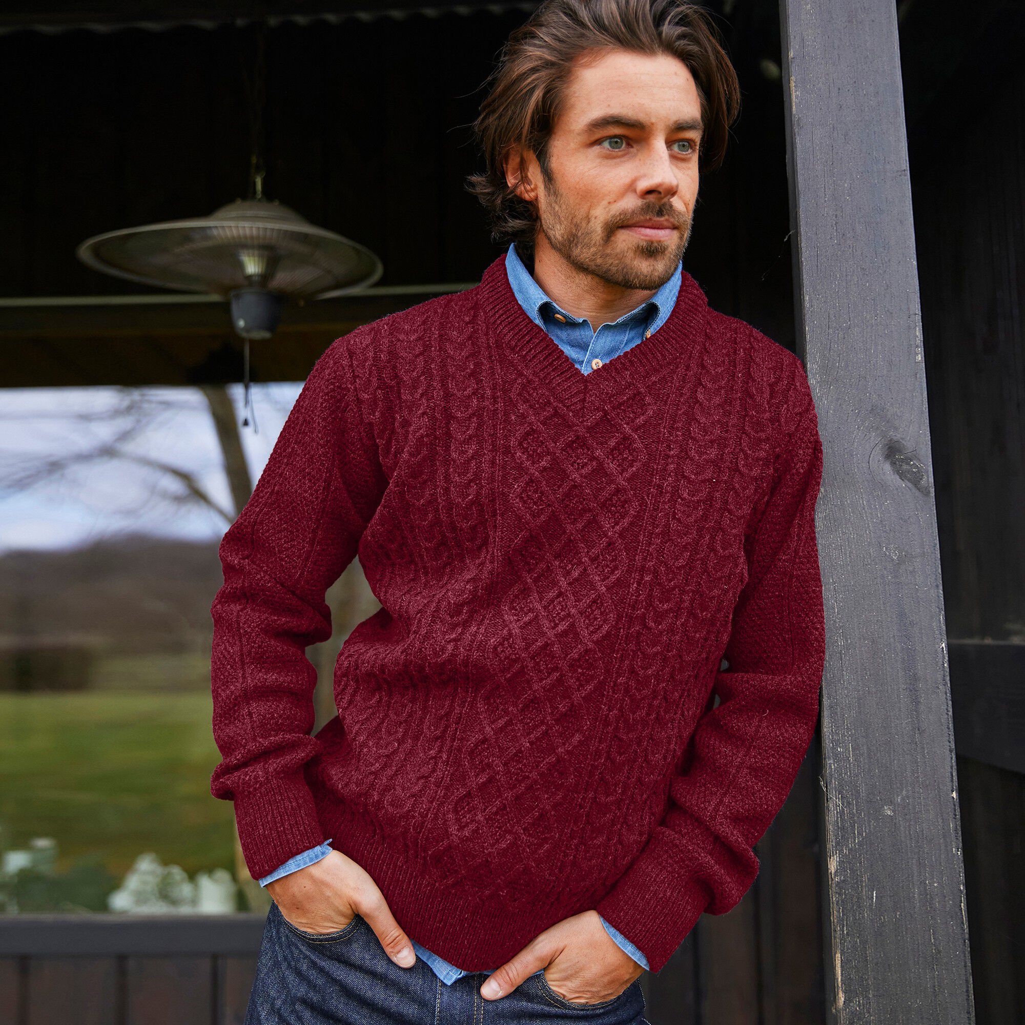 Pull col V maille irlandaise