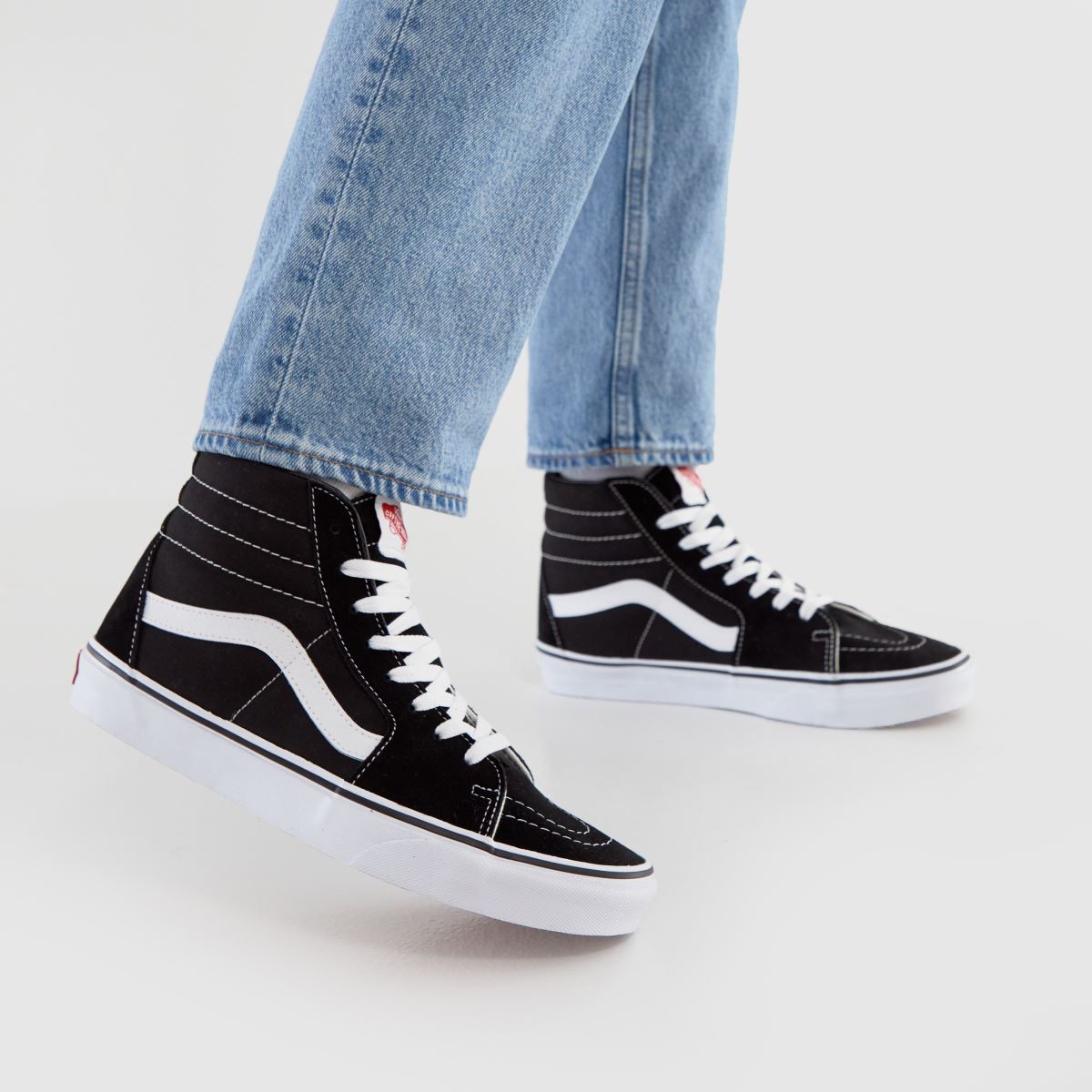 Vans Sk8-Hi mockaskor i svart och vitt