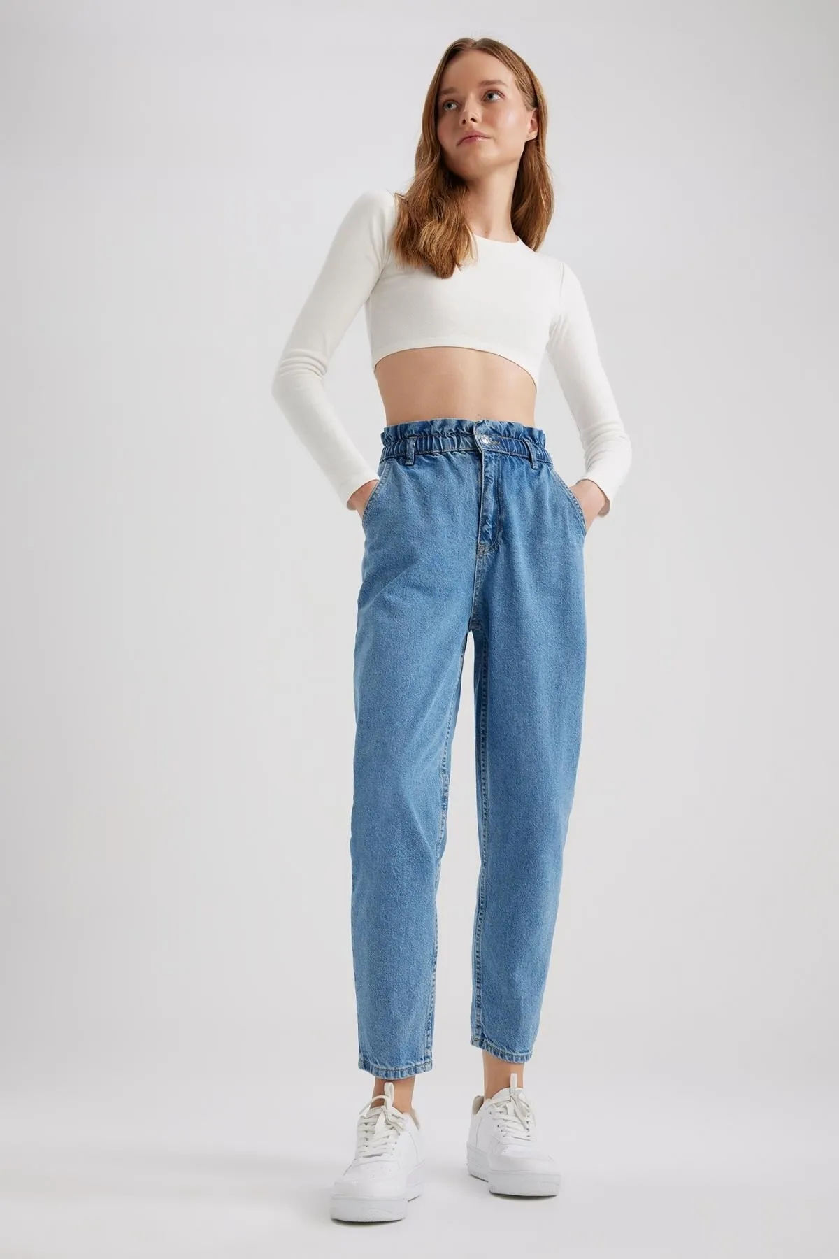 DeFacto  Paperbag-Jeans mit kurzem Bein und Crop-Fit aus 100 % Baumwolle