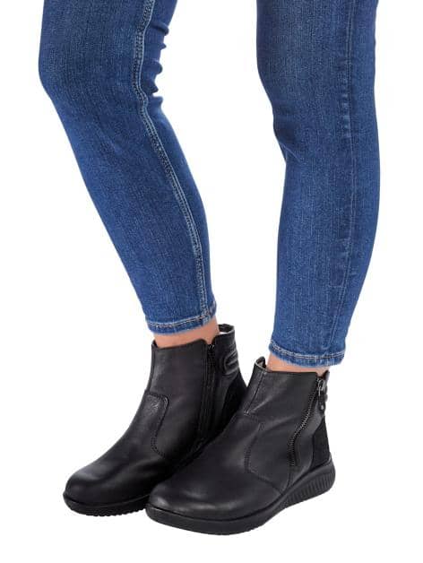 Stiefelette mit Lammfellfutter