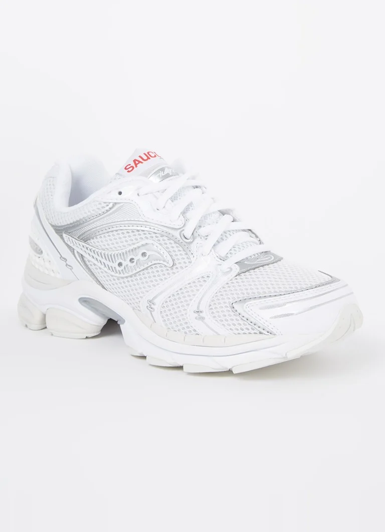 Saucony Progrid Triumph 4 -lenkkarit verkkomaisilla yksityiskohdilla
