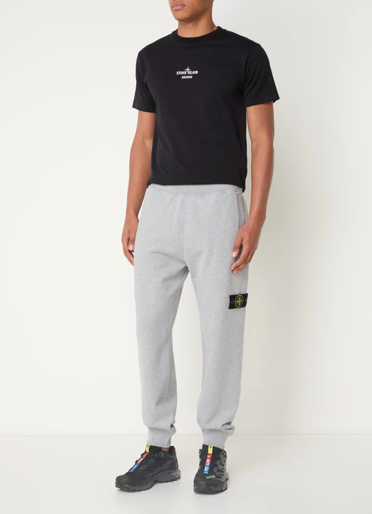 Pantaloni de trening Stone Island 08835 Slim Fit cu logo