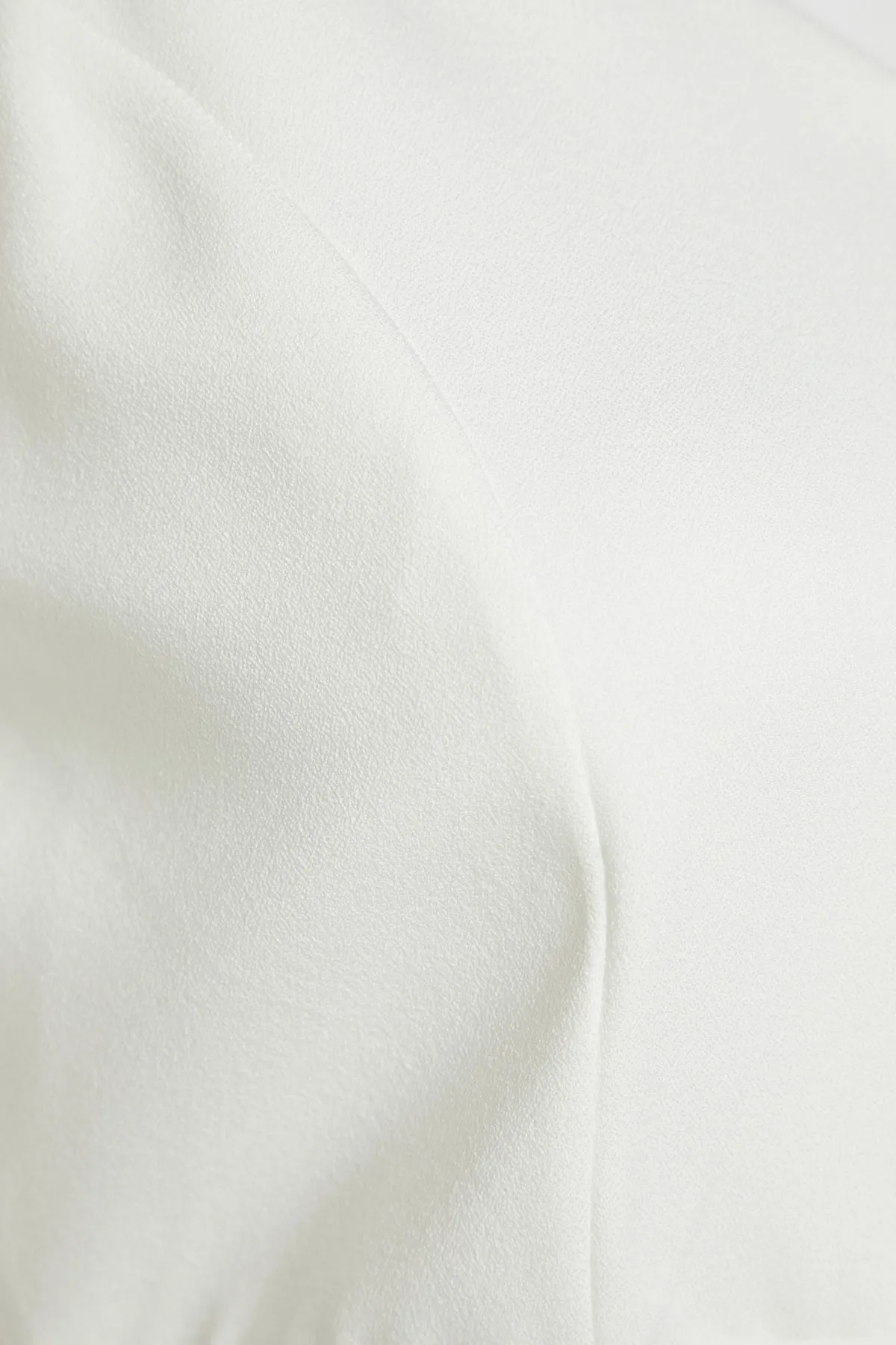 Trendyol Curve  Weißes, gewebtes Minikleid mit Rückendetail TBBSS23AH00226