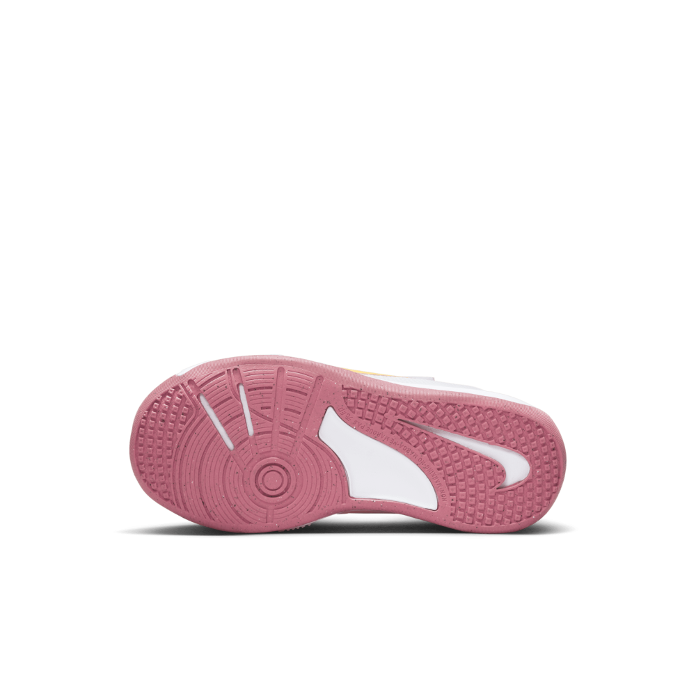Nike Omni Multi Court DM9026-102 / weiss