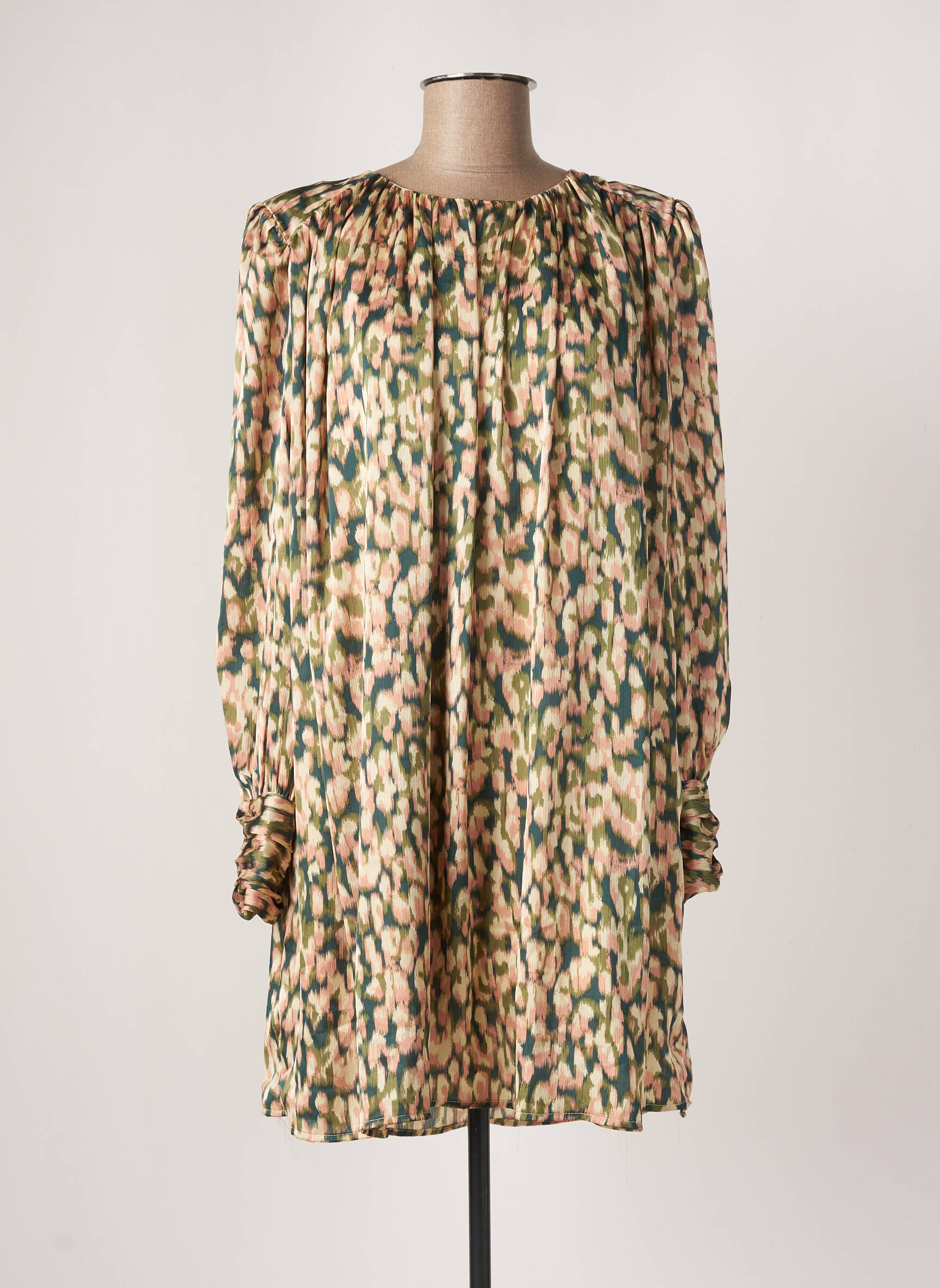 Peace N Love Robes Courtes Femme couleur vert