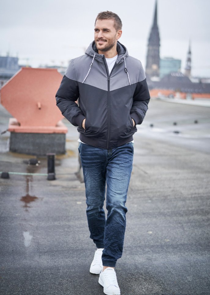 Winterjacke mit Kapuze