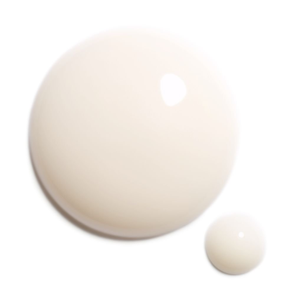 CHANEL CHANEL > ULTIMATIVE PERFEKTION DER HAUT SUBLIMAGE L’ESSENCE LUMIÈRE
