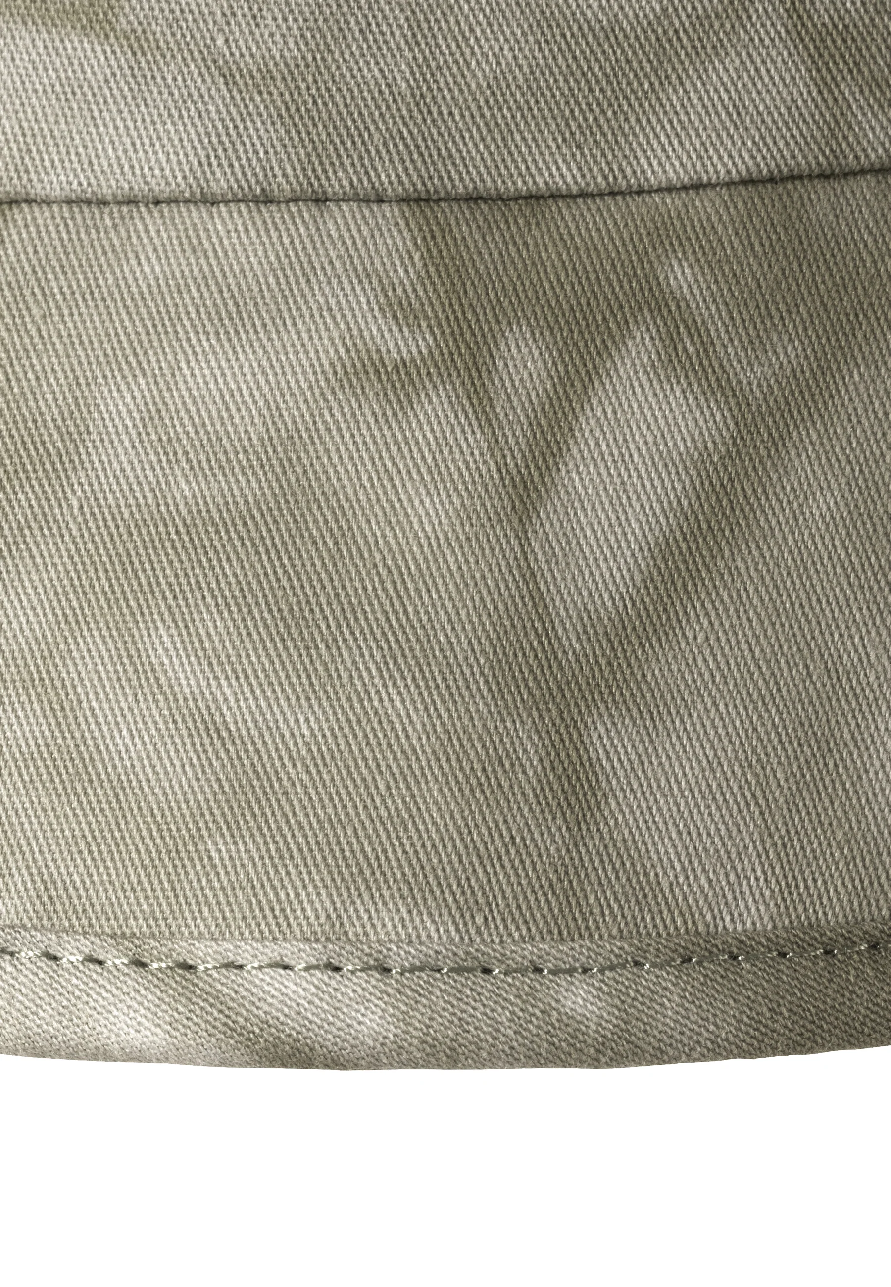Schirmmütze mit Nackenschutz in Batik-Optik