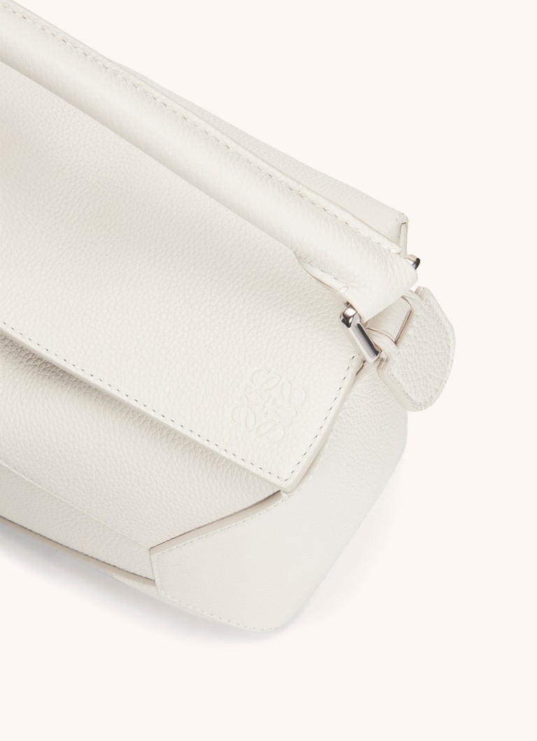 LOEWE Puzzle Edge maza rokassomiņa no teļādas