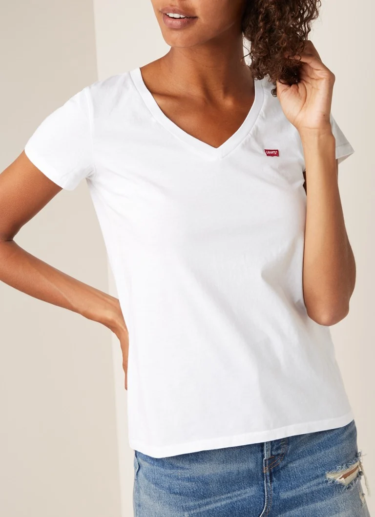 Μπλούζα Levi's Perfect με V λαιμόκοψη και κέντημα λογότυπου