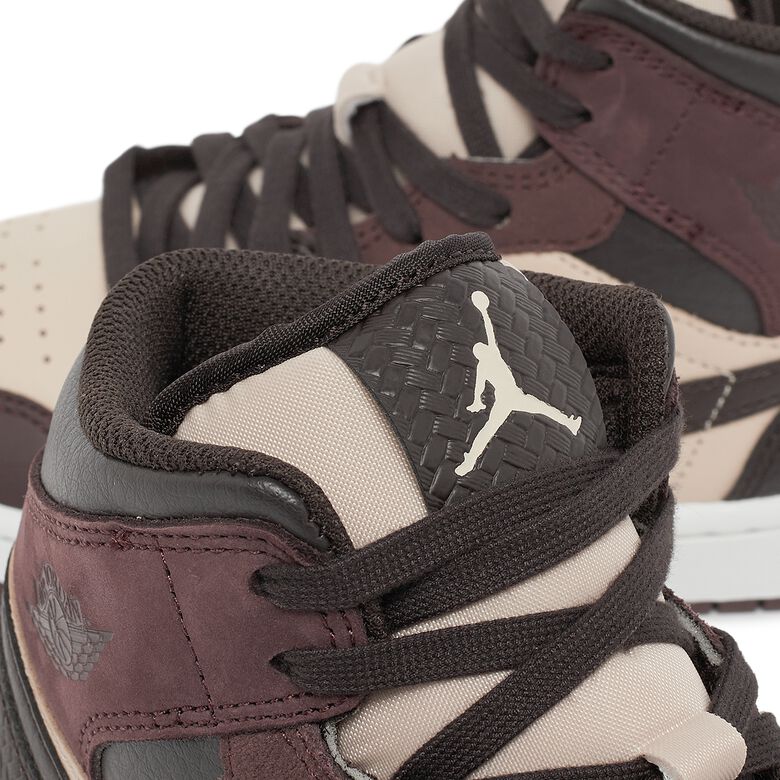 JORDAN Wmns Air Jordan 1 Mid SE 