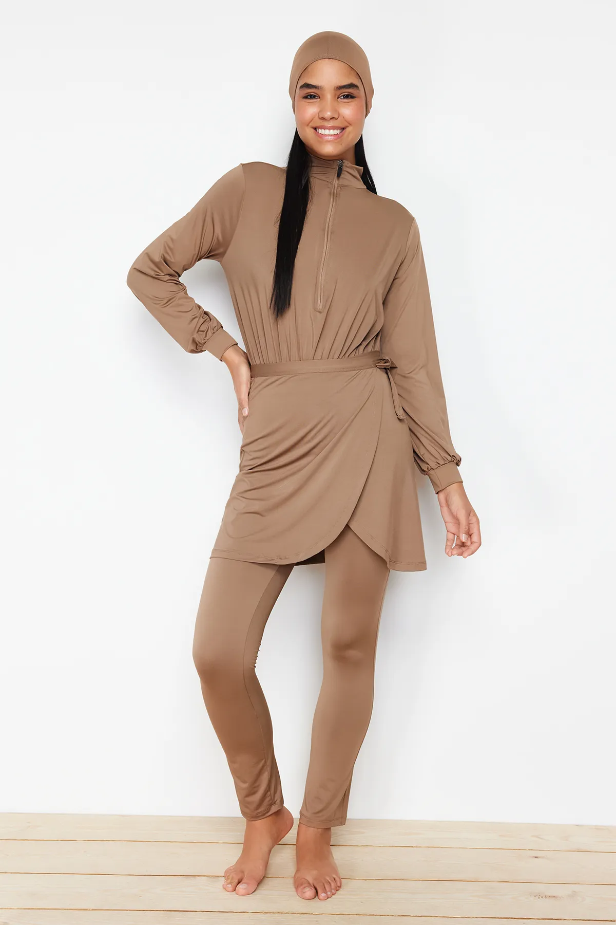 Trendyol Modest  Mink Gather Detailliertes Beachwear-Badeanzug-Set mit vollständiger Abdeckung, 4-teilig TCTSS24CF00001