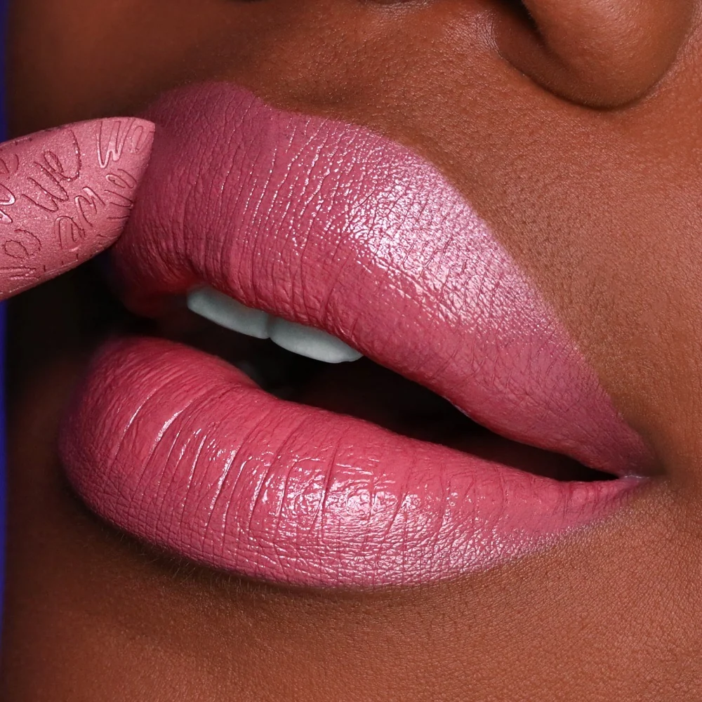 IF Lippenstift – Lippenstift, leuchtender Lippenstift