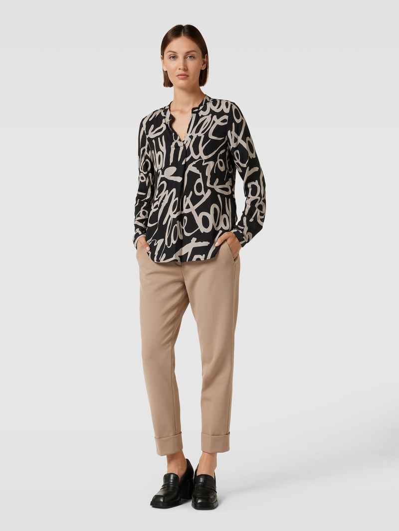 Blusenshirt mit Allover-Muster in schwarz