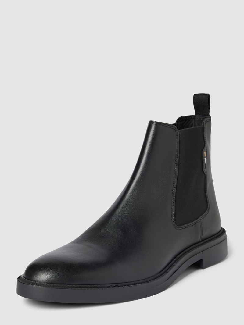 Chelsea Boots mit Label-Details Modell 'Calev' in schwarz