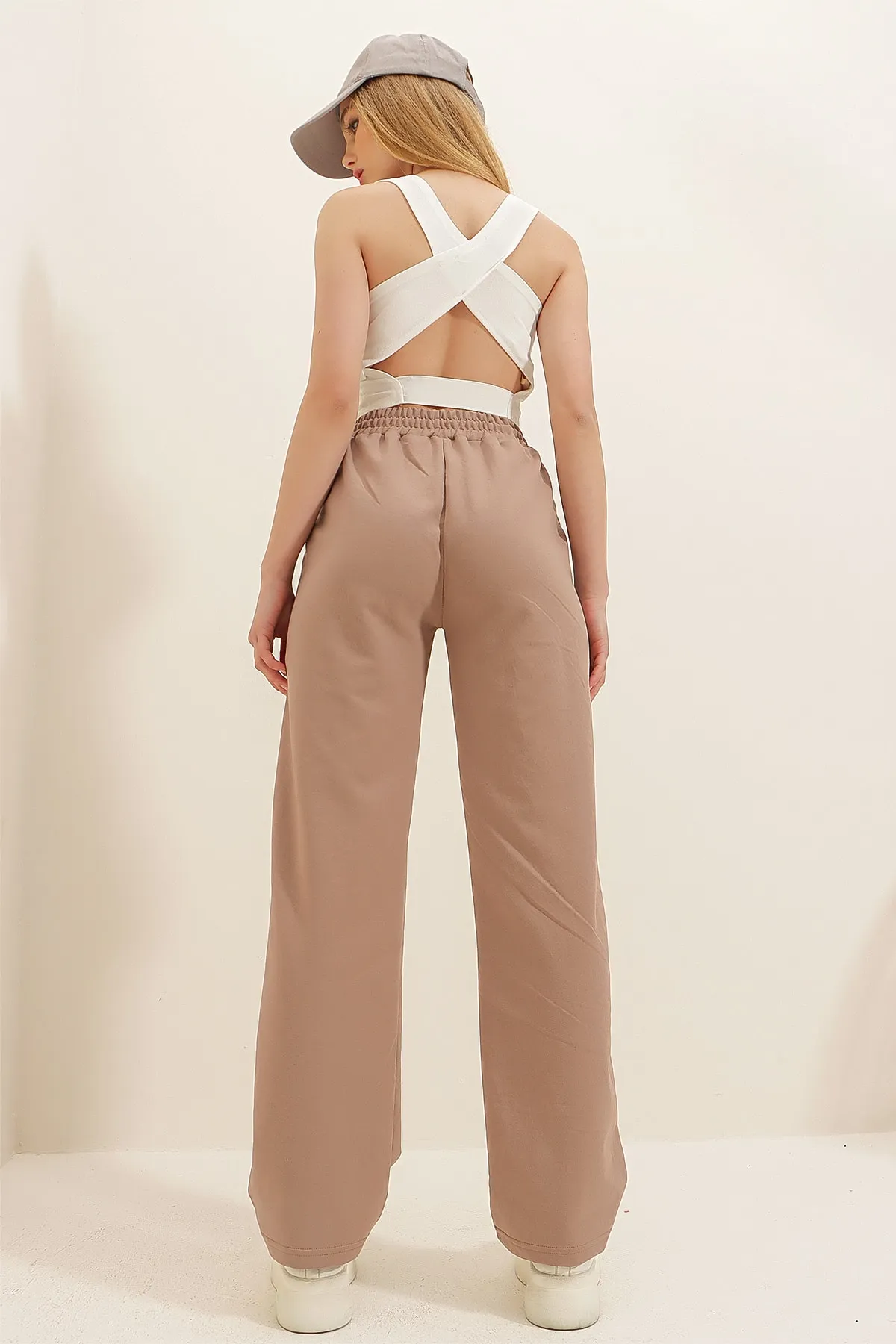 Trend Alaçatı Stili  Jogginghose - Beige - Wide Leg