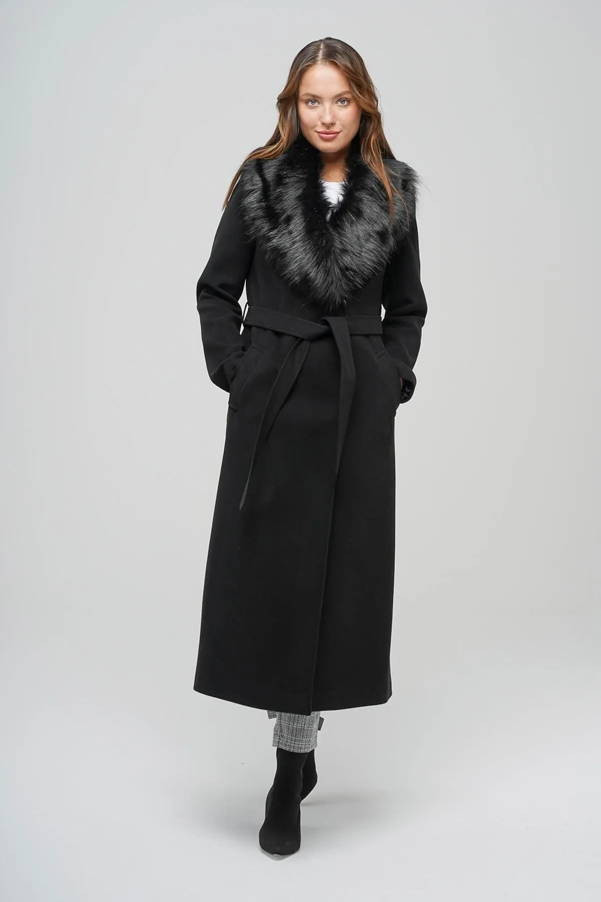 Olcay  Abnehmbarer, an der Taille gebundener langer Mantel mit Pelz, Schwarz 3804