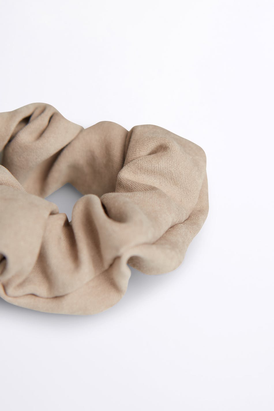 Dina scrunchie