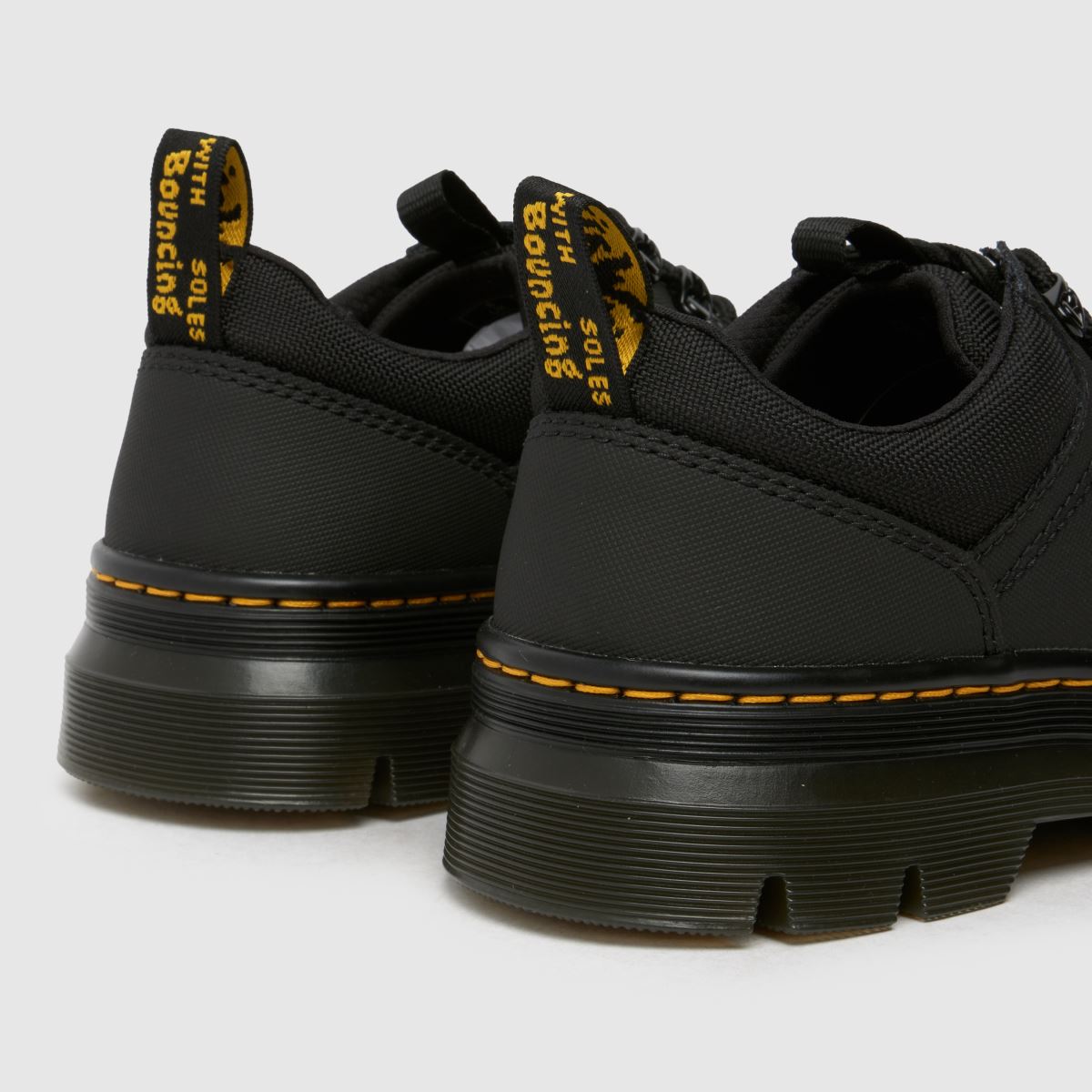 Dr Martens – Reeder – Svarta platta skor