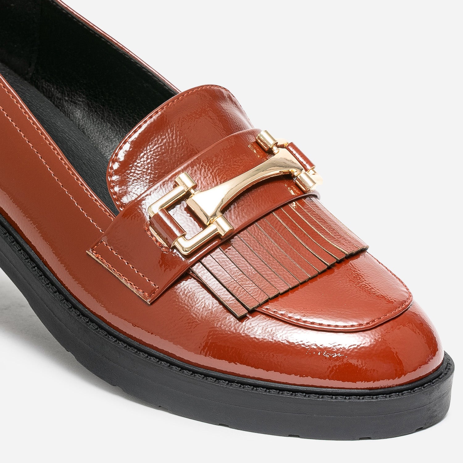 Mocassin cognac verni à franges