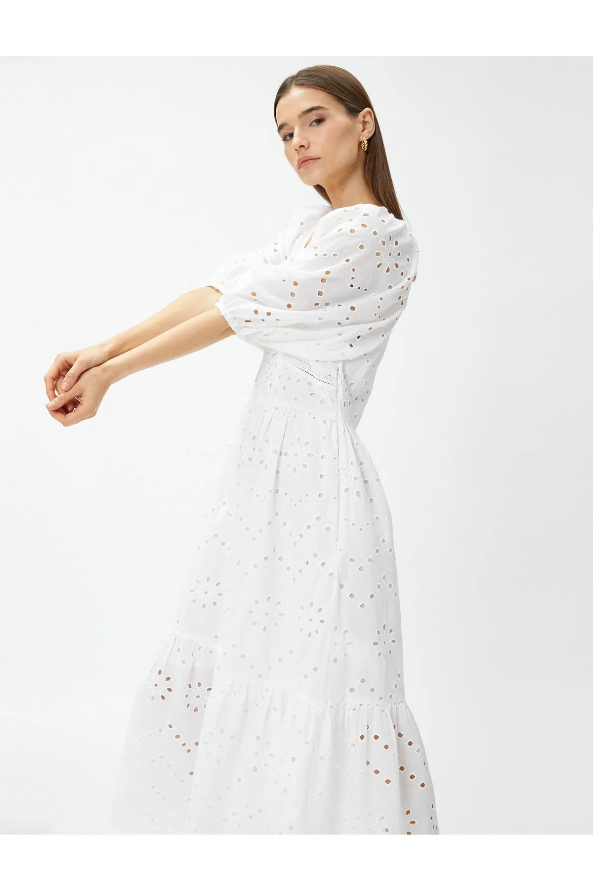 Koton  Langes Sommerkleid V-Ausschnitt Brodeli